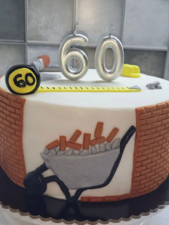 Una foto de Torta de cumpleaños con fondant "sin gluten"