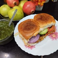 A picture of Potato Tikki Pav.
