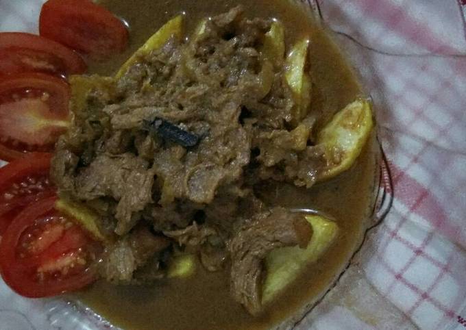 Semur daging ala betawi