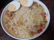 Una foto de ramen fideos de arroz