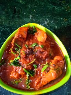 A picture of Chicken curry.