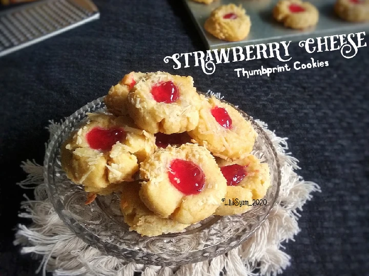 Easy Way Make Strawberry Cheese Thumbprint Cookies the Delicious Can spoil the tongue