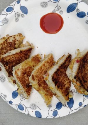 A picture of Aloo masala Sandwich.