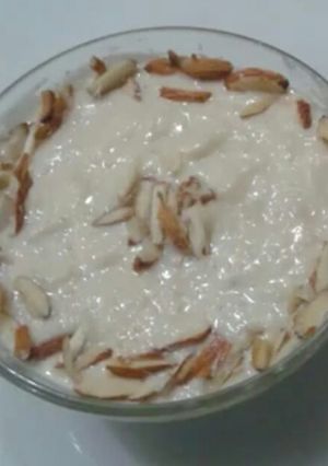 A picture of Rice kheer.