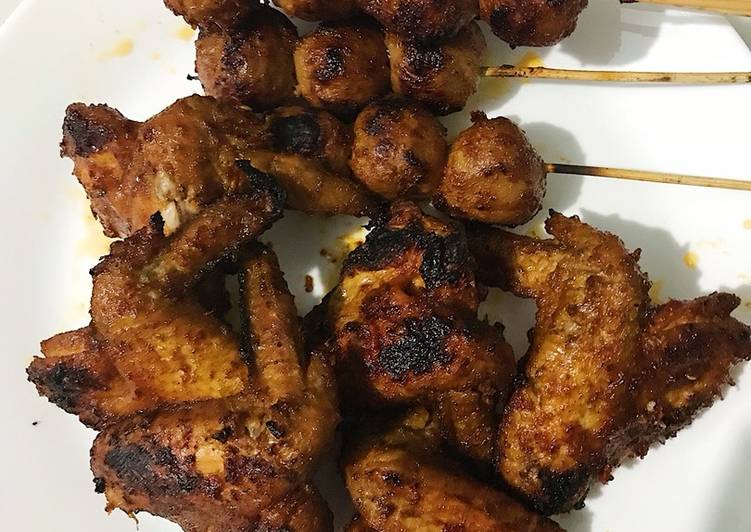 Ayam dan Bakso Bakar Kecap