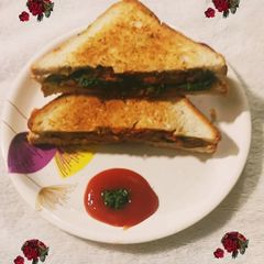 A picture of Veg Paneer Sandwich.