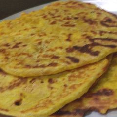 A picture of Poran poli (south indian style).