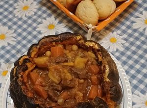 Una foto de Guiso en Calabaza Kabutia