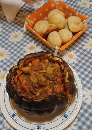 Una foto de Guiso en Calabaza Kabutia