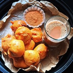 A picture of Mysore bonda.