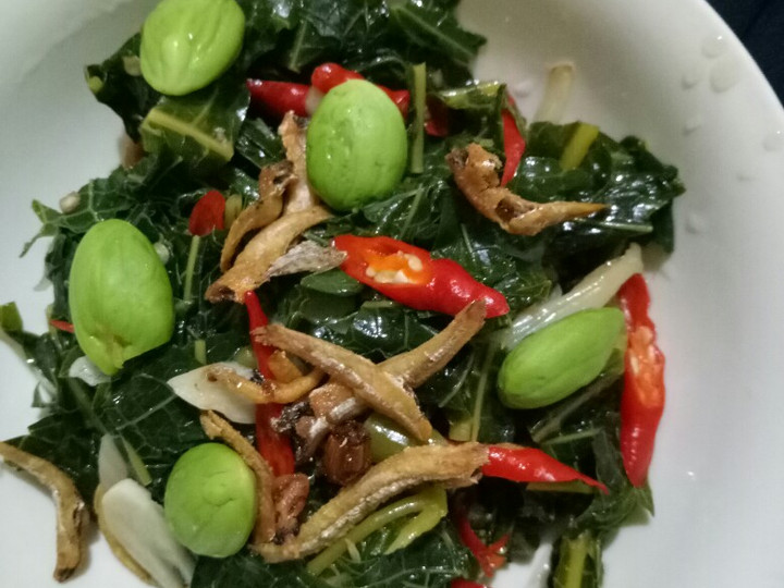 Cara Gampang Menyiapkan Tumis daun pepaya mix teri dan pete yang Enak