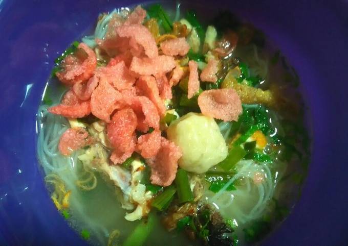 Mie sop medan