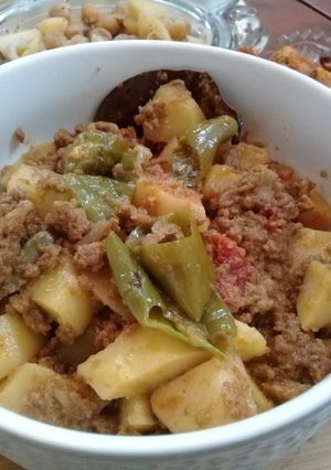 A picture of Qeema Aloo.