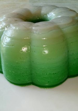 Foto resep "lapis tepung beras ombre"
