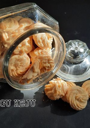 Foto resep 🧀 SAGU KEJU RENYAH BANGET DAN LUMER DI MULUT 🧀