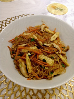 玉米筍炒冬粉（家常菜）（清冰箱料理）（方便素/素食料理） 的食譜成品照片