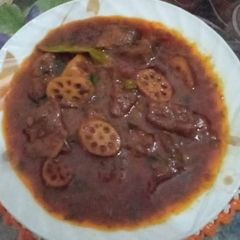 Aloo mater beh palak Gosht A picture of Aloo mater beh palak Gosht.