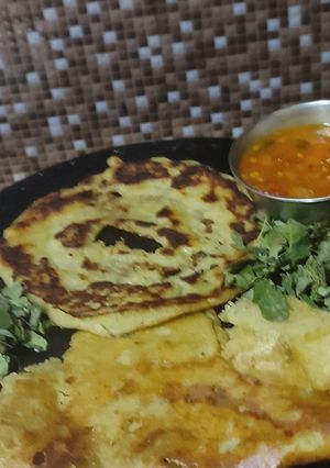 A picture of Drumstick leaves healthy Adai Dosa (with full protein dals and idli rice with tomato chutney).