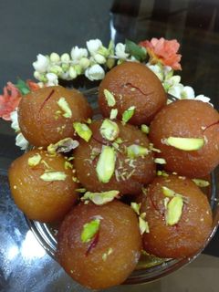 गुलाबजाम (gulab jamun recipe in marathi) रेसिपी चे मुख्य फोटो