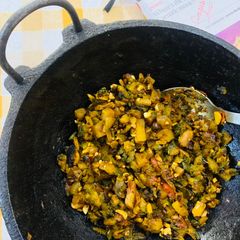 A picture of Aloo Karela Subji.