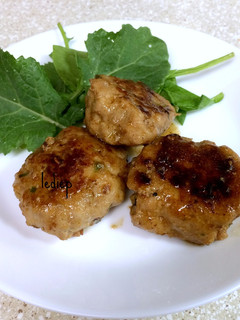 A picture of Chicken Teriyaki Ball.