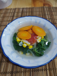 Foto resep Sayur Bening Bayam Pelangi