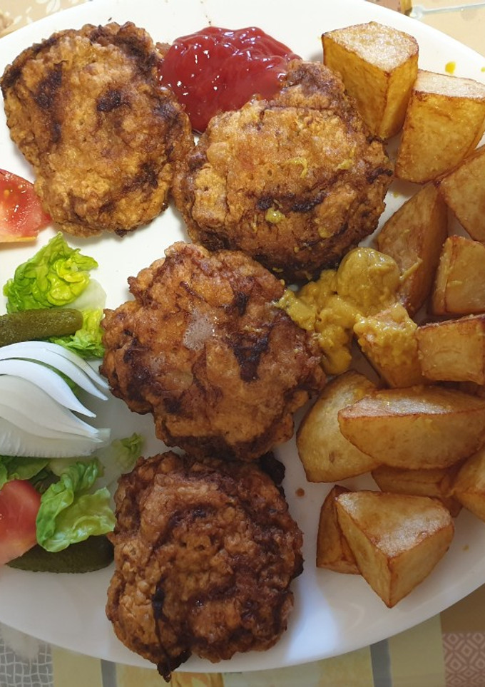 Una foto de Plato Combinado de Filetes rusos