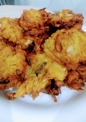 A picture of Instant noodles pakoray.