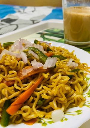 A picture of Maggi noodles with Indian twist.