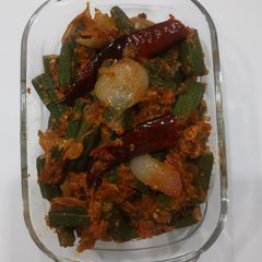 A picture of Pyazi Bhindi.