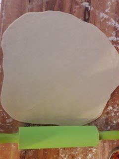 Una foto de Masa para pizza🍕 facilísimo, (sin levadura) lista en 5 minutos
