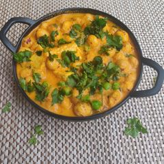 A picture of Paneer Matar Makhana.