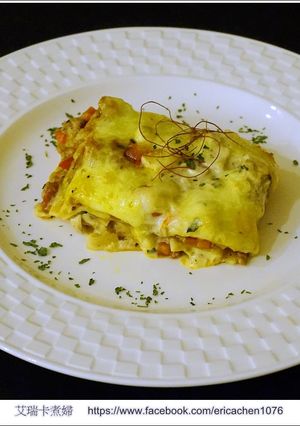 雙色醬料 起士焗烤千層麵 的食譜成品照片