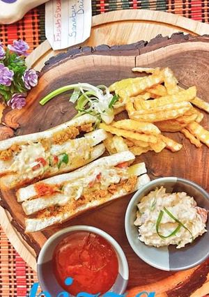 A picture of Pizza Sandwich.