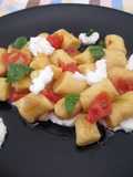 Gnocchi di Ricotta con Pomodorini e Basilico