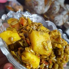 A picture of Aloo moongra.