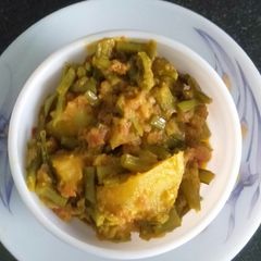 Jhatpatt gwar ki sabzi A picture of Jhatpatt gwar ki sabzi.