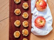 Una foto de pepitas de manzana