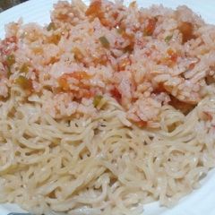Fried rice with instant noodles A picture of Fried rice with instant noodles.