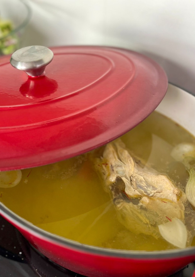 Una foto de Caldo de carne para fondo de arroz