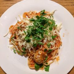A picture of Turkey meatballs with spaghetti for dinner.
