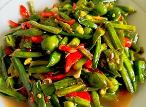 Foto resep Tumis Bunga Genjer (tidak pahit dan warnanya tetap hijau segar)