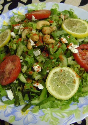 A picture of Green Salad.