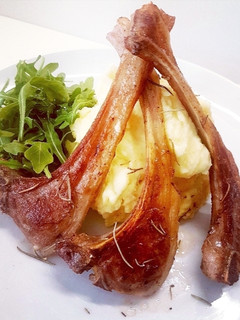 Una foto de Chuletas de Cabrito