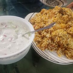 A picture of Chicken Biryani.