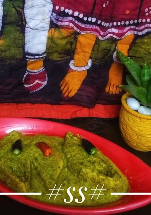 A picture of Hilsa fish with mustard sauce.