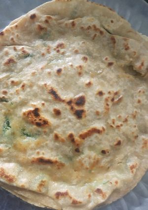 A picture of Aloo parantha.