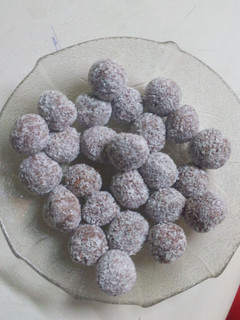 Una foto de Bollitos de dulce de leche tipo trufas