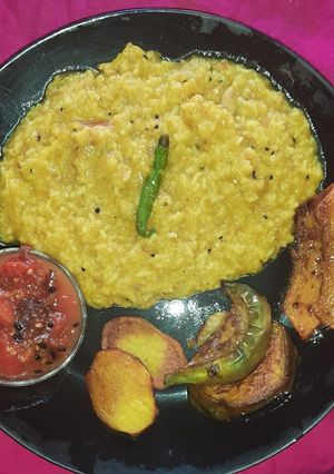 গোবিন্দভোগ চালের খিচুড়ি (gobindobhog chaler khichuri recipe in bengali) রেসিপির প্রধান ছবি