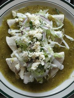 Una foto de 💠Quesadillas ahogadas en salsa verde💠